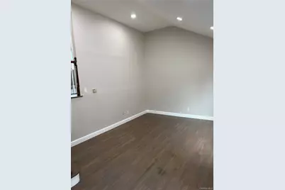 128 W 17th Street, Deer Park, NY 11729 - Photo 2