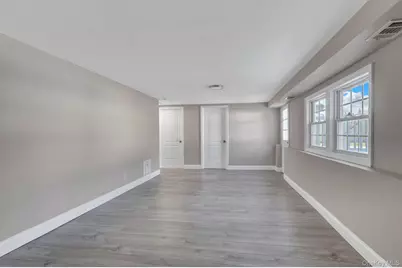 128 W 17th Street, Deer Park, NY 11729 - Photo 20