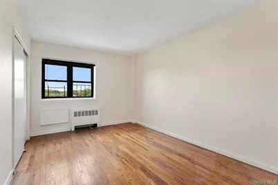 1910 Pelham Parkway S #5C, Bronx, NY 10461 - Photo 14