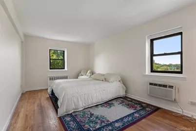 1910 Pelham Parkway S #5C, Bronx, NY 10461 - Photo 16