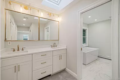 10 Springmeadow Drive, Kings Park, NY 11754 - Photo 22
