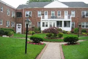 1385 Broadway, Hewlett, NY 11557 - Photo 18