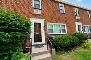 150 Charter Cir, Ossining, NY 10562 - Photo 2