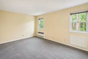 150 Charter Cir, Ossining, NY 10562 - Photo 18