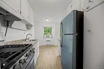 3130 Irwin Avenue #6G, Bronx, NY 10463 - Photo 6