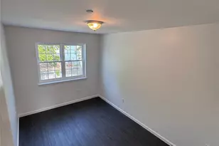 342 Beach 46th St, Far Rockaway, NY 11691 - Photo 4