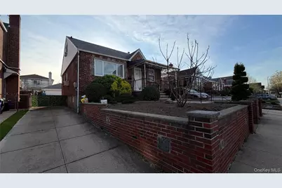 50-27 192nd Street, Fresh Meadows, NY 11365 - Photo 4