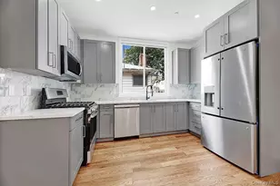 14386 232nd St, Springfield Gardens, NY 11413 - Photo 6