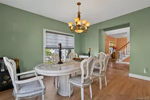 696 Hewlett St, Franklin Square, NY 11010 - Photo 26