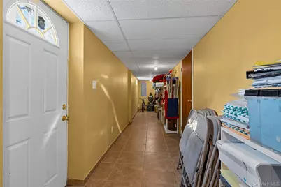 696 Hewlett Street, Franklin Square, NY 11010 - Photo 42