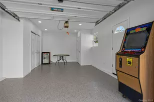 696 Hewlett St, Franklin Square, NY 11010 - Photo 44