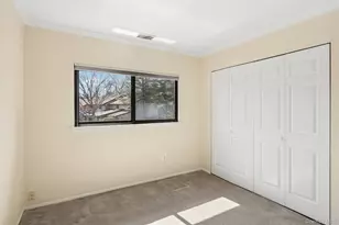 87 Northgate Cir, Melville, NY 11747 - Photo 8