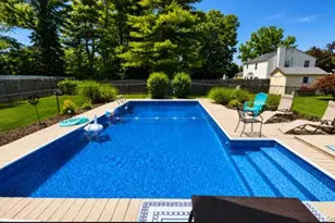 9 Singingwood Dr, Stony Brook, NY 11790 - Photo 8