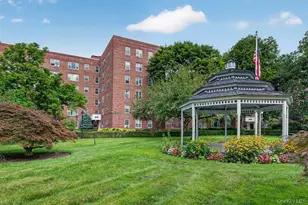 210 Pelham Rd, New Rochelle, NY 10805 - Photo 2
