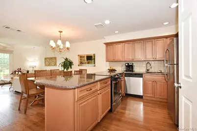1 Anchorage Way #1108, Freeport, NY 11520 - Photo 10