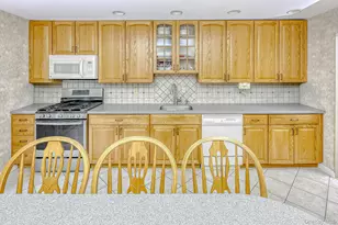 9 Blossom Rd, Suffern, NY 10901 - Photo 10