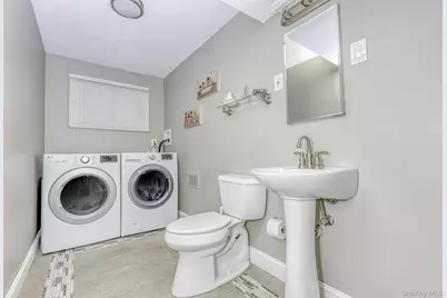 9 Blossom Road, Suffern, NY 10901 - Photo 22