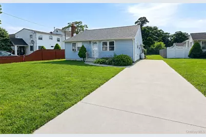 10 Midwood Place, Farmingville, NY 11738 - Photo 1