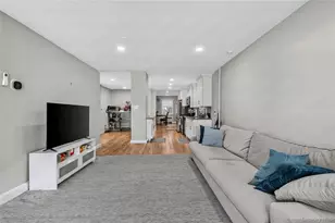 253 Court Pl, Cedarhurst, NY 11516 - Photo 4