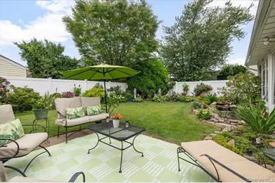 1042 Jefferson Street, Baldwin, NY 11510 - Photo 30