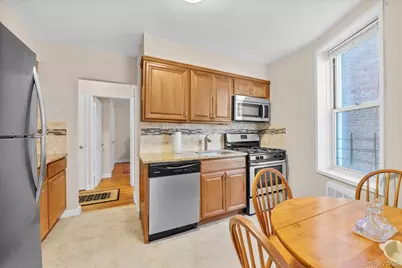 67-30 Clyde Street #3W, Forest Hills, NY 11375 - Photo 8