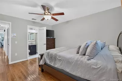 354 Robinson Avenue, Newburgh, NY 12550 - Photo 26
