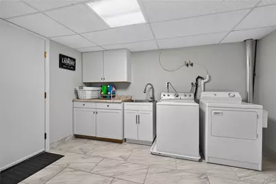 354 Robinson Avenue, Newburgh, NY 12550 - Photo 36