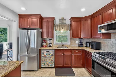 354 Robinson Avenue, Newburgh, NY 12550 - Photo 14
