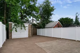 1630 E 52nd St, Brooklyn, NY 11234 - Photo 20