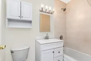 25 Trinity Pl, New Rochelle, NY 10805 - Photo 4