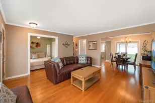 15 Lowell Dr, Farmingdale, NY 11735 - Photo 10