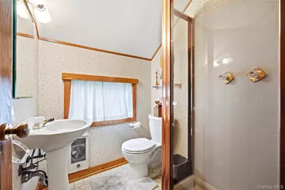 481 Ackerson Boulevard, Brightwaters, NY 11718 - Photo 26