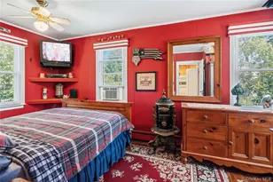 34 Melville Rd, Huntington Station, NY 11746 - Photo 10