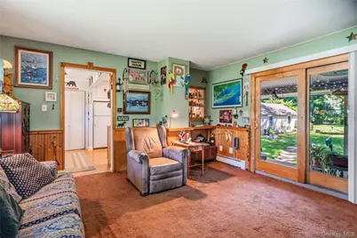 34 Melville Road, Huntington Station, NY 11746 - Photo 6