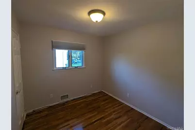 19 Comanche Lane, Commack, NY 11725 - Photo 12