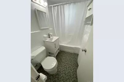 220 Pelham Road #2N, New Rochelle, NY 10805 - Photo 8