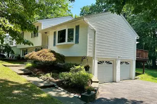 26 Rockwood Dr, Newburgh, NY 12550 - Photo 6