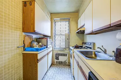 37-27 86th Street #5S, Jackson Heights, NY 11372 - Photo 4