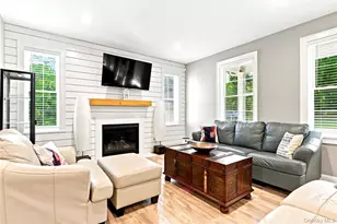 15 Rock Cut Ln, Pleasant Valley, NY 12569 - Photo 4