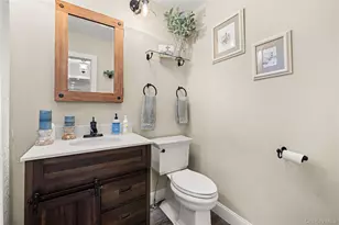 101 Frederick Ave, Babylon, NY 11702 - Photo 12