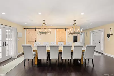 101 Frederick Avenue, Babylon, NY 11702 - Photo 8