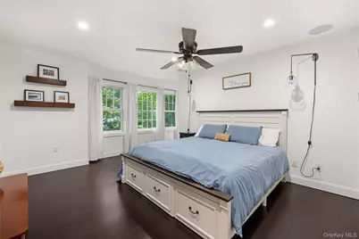 101 Frederick Avenue, Babylon, NY 11702 - Photo 14