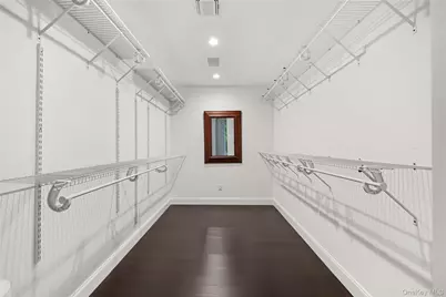 101 Frederick Avenue, Babylon, NY 11702 - Photo 16