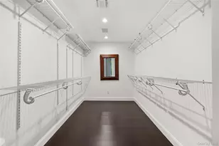 101 Frederick Ave, Babylon, NY 11702 - Photo 16