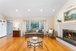 12 William Penn Dr, Stony Brook, NY 11790 - Photo 4
