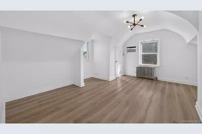 69 Bank Street #2FL, Valley Stream, NY 11580 - Photo 2