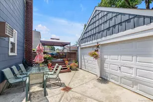 78 Rockaway Pkwy, Valley Stream, NY 11580 - Photo 20