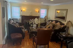 75 Maplewood Ave, Hempstead, NY 11550 - Photo 2