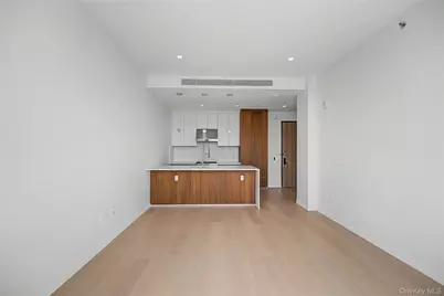 35-32 Leavitt Street #12B, Flushing, NY 11354 - Photo 8
