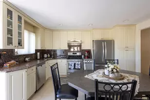 222 N Pine St, Massapequa, NY 11758 - Photo 10